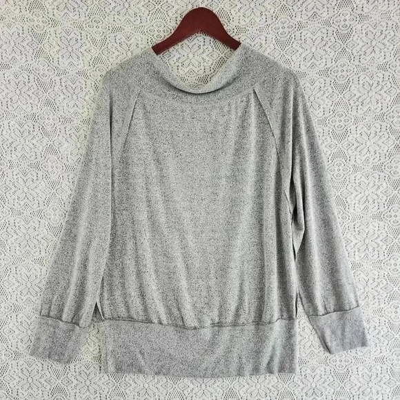 Lulu's Rayon Blend Pullover Scoop Neck Sweater Women's M - Picture 5 of 9